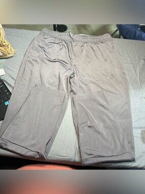 adidas Men’s Light Gray Jogger Sweatpants